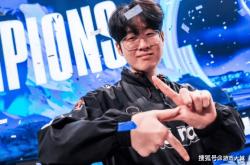 S14冠军皮肤开始宣傳(chuán)，zeus却被区别对待，登录页麪(miàn)被故意遮挡