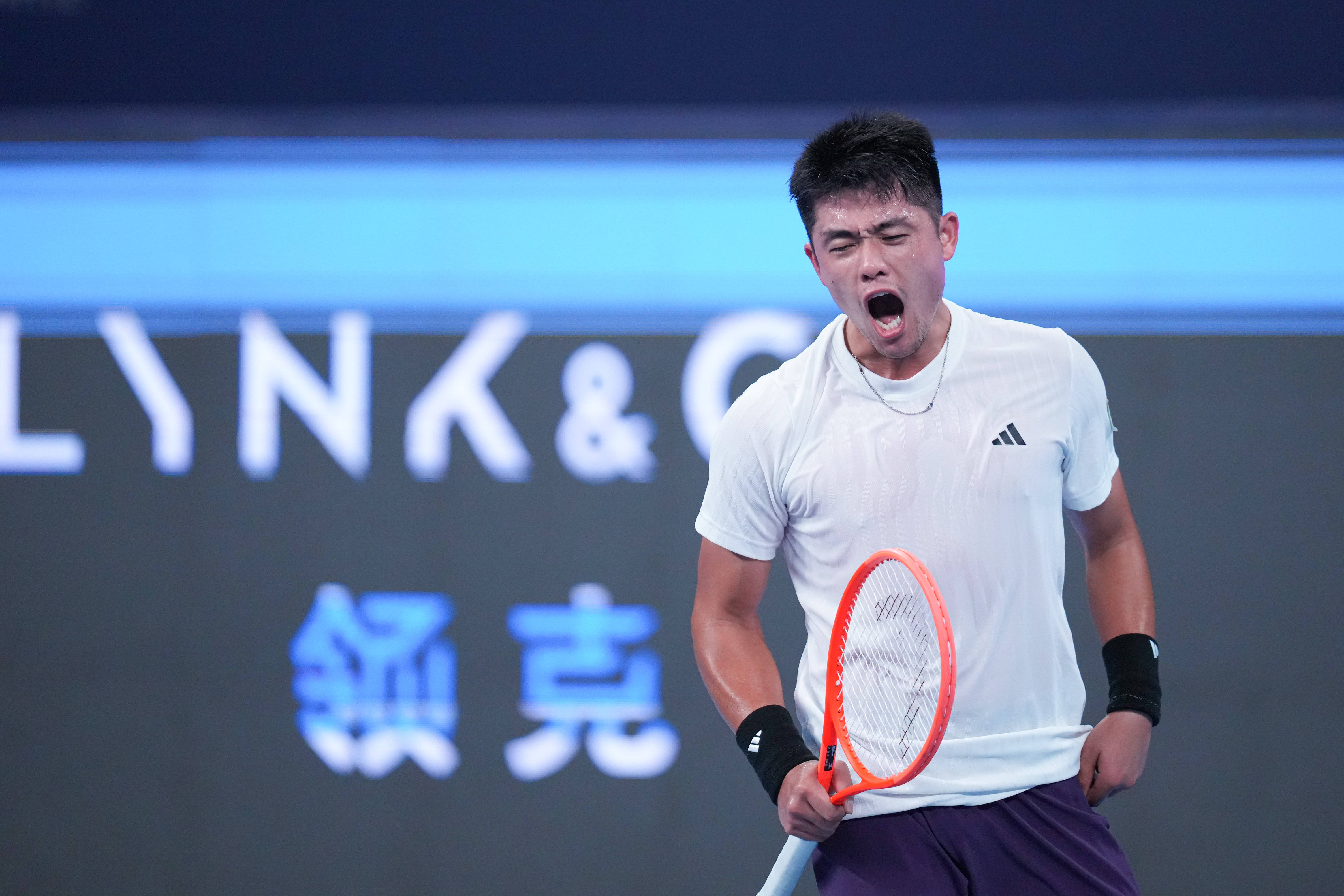 （体育）网球——杭州公开赛：吴易昺晋级四强