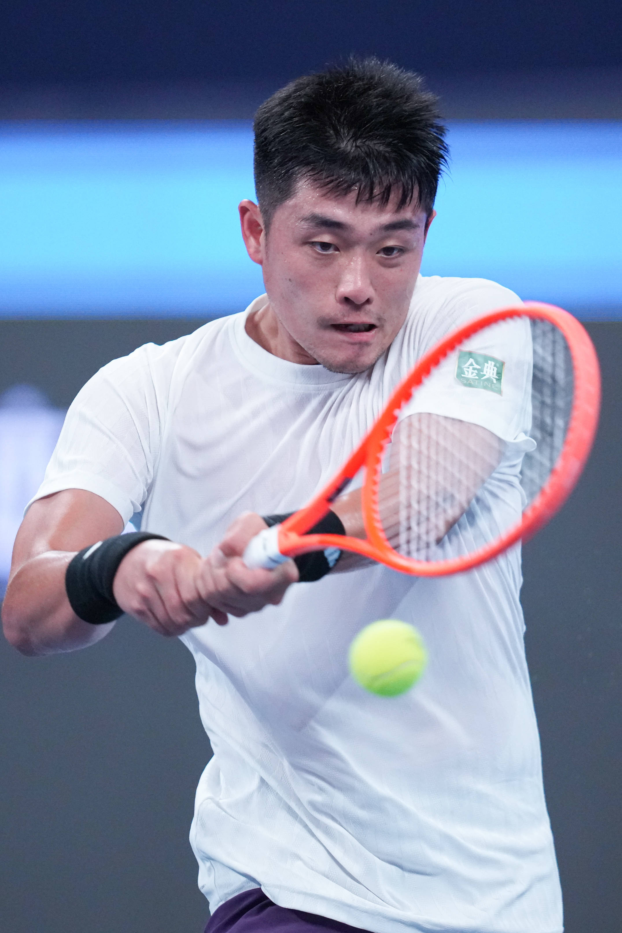 （体育）网球——杭州公开赛：吴易昺晋级四强